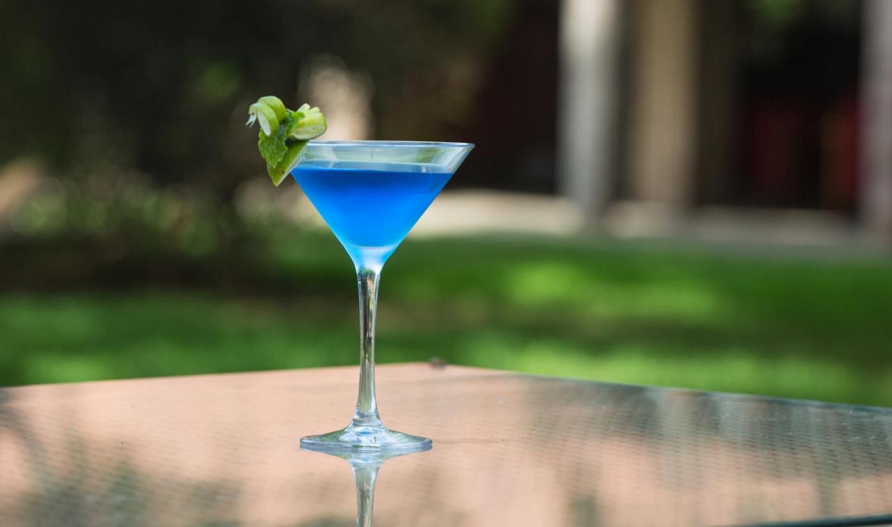 Heritage Мадурай Екстериор снимка Blue Hawaii