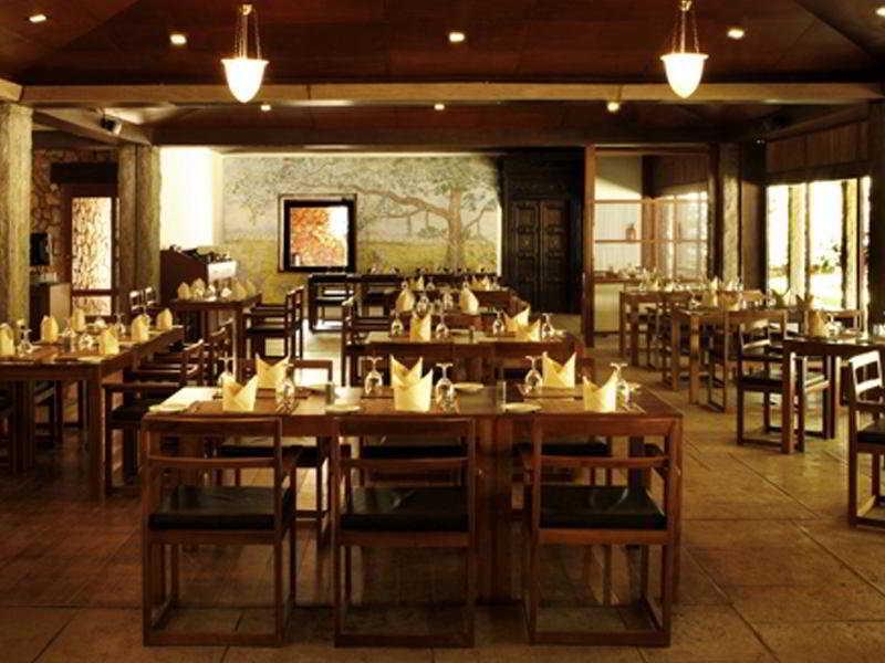 Heritage Мадурай Ресторант снимка The interior of a restaurant